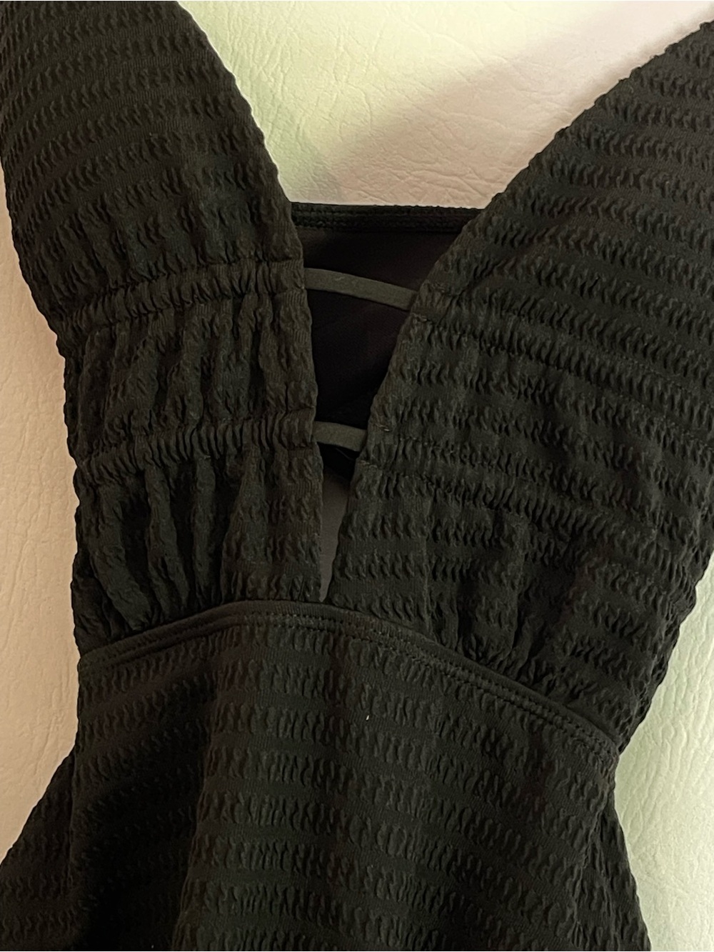 🌙✨NWOT SHEIN Women’s Black Textured One-Piece Swimsuit with Strappy Back - Picture 9 of 9